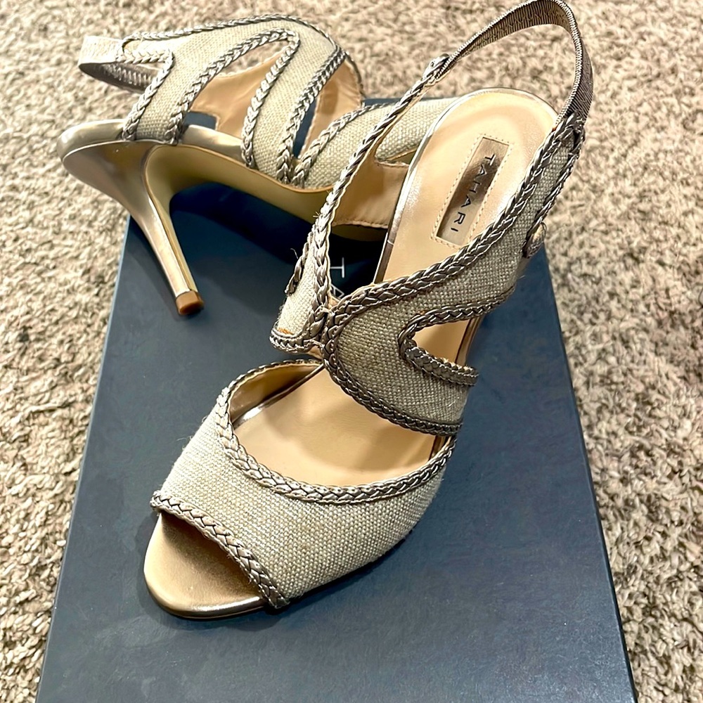 Tahari Lauren heels